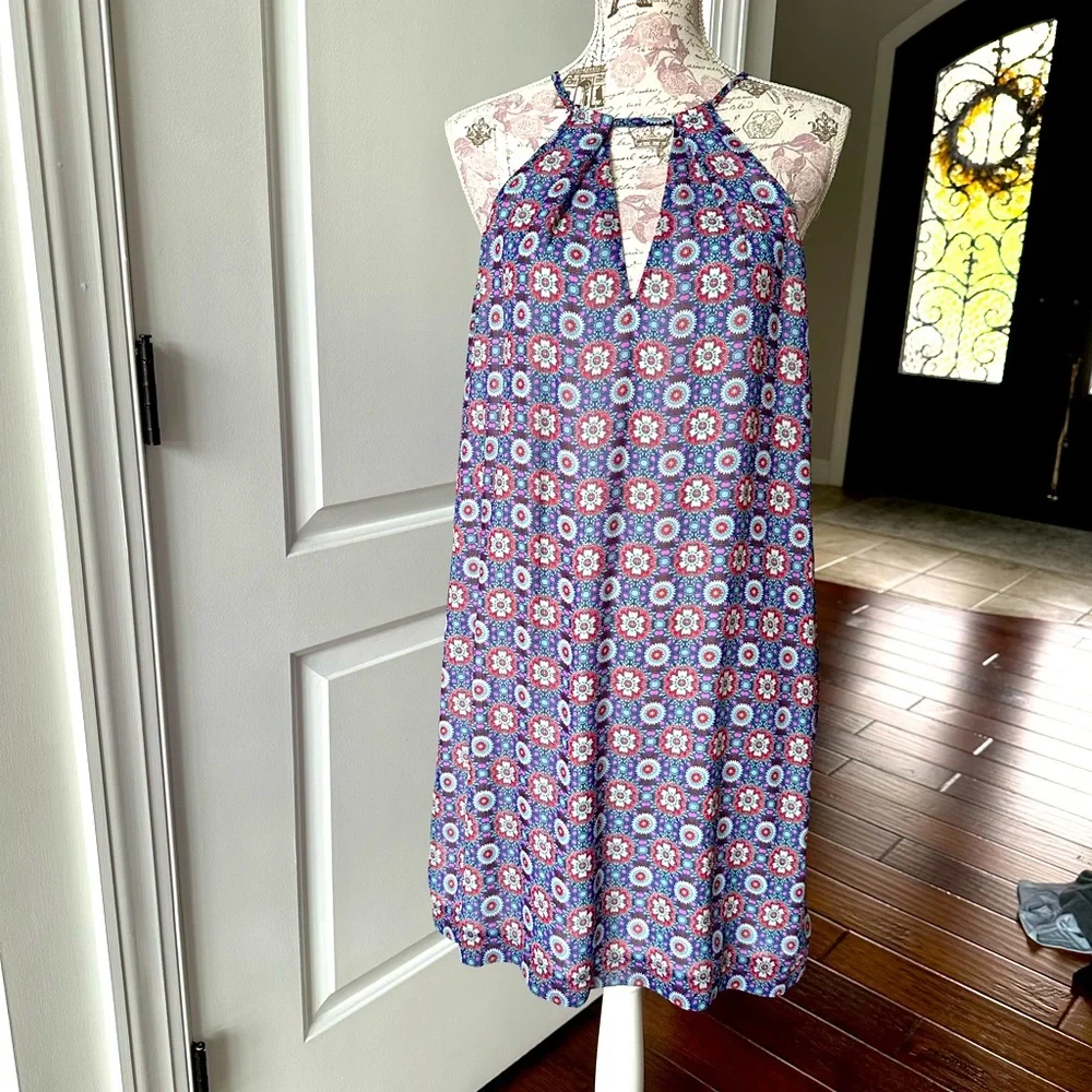 Dress - Picture 1 of 2
